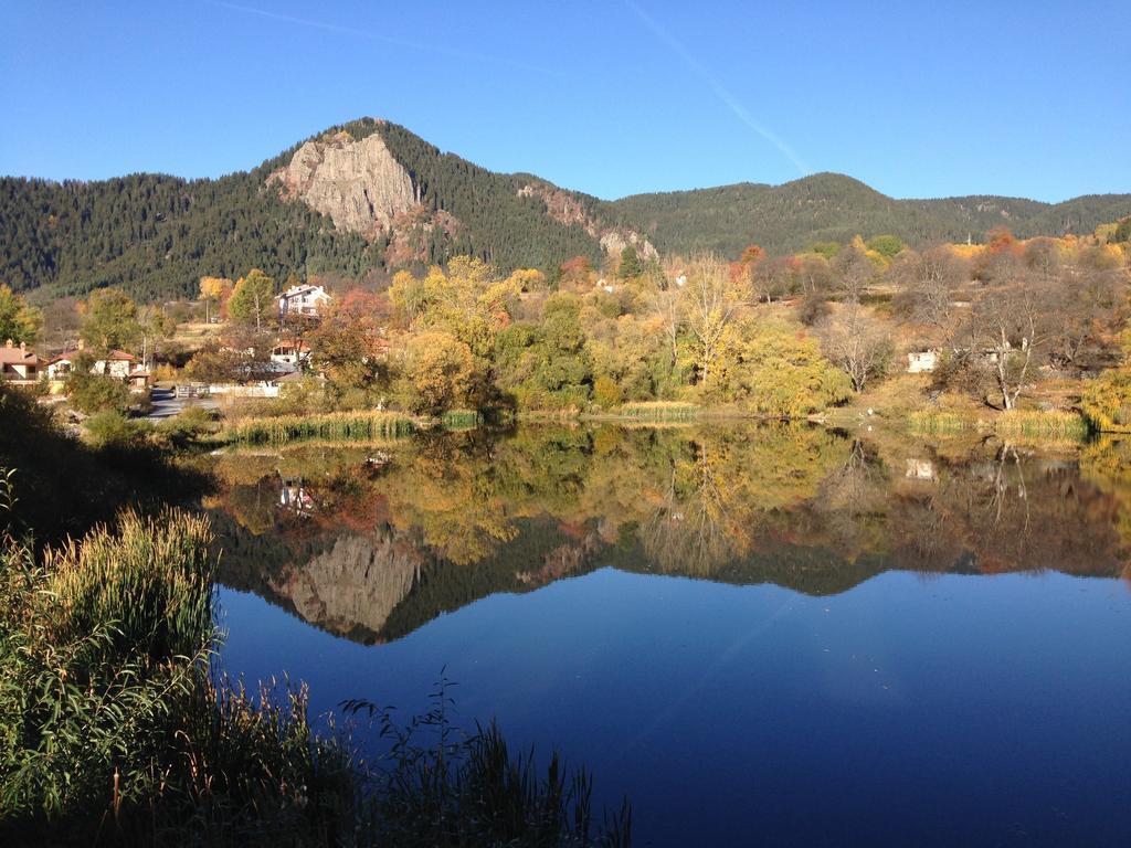 Семеен Хотел Кристал Smolyan Extérieur photo