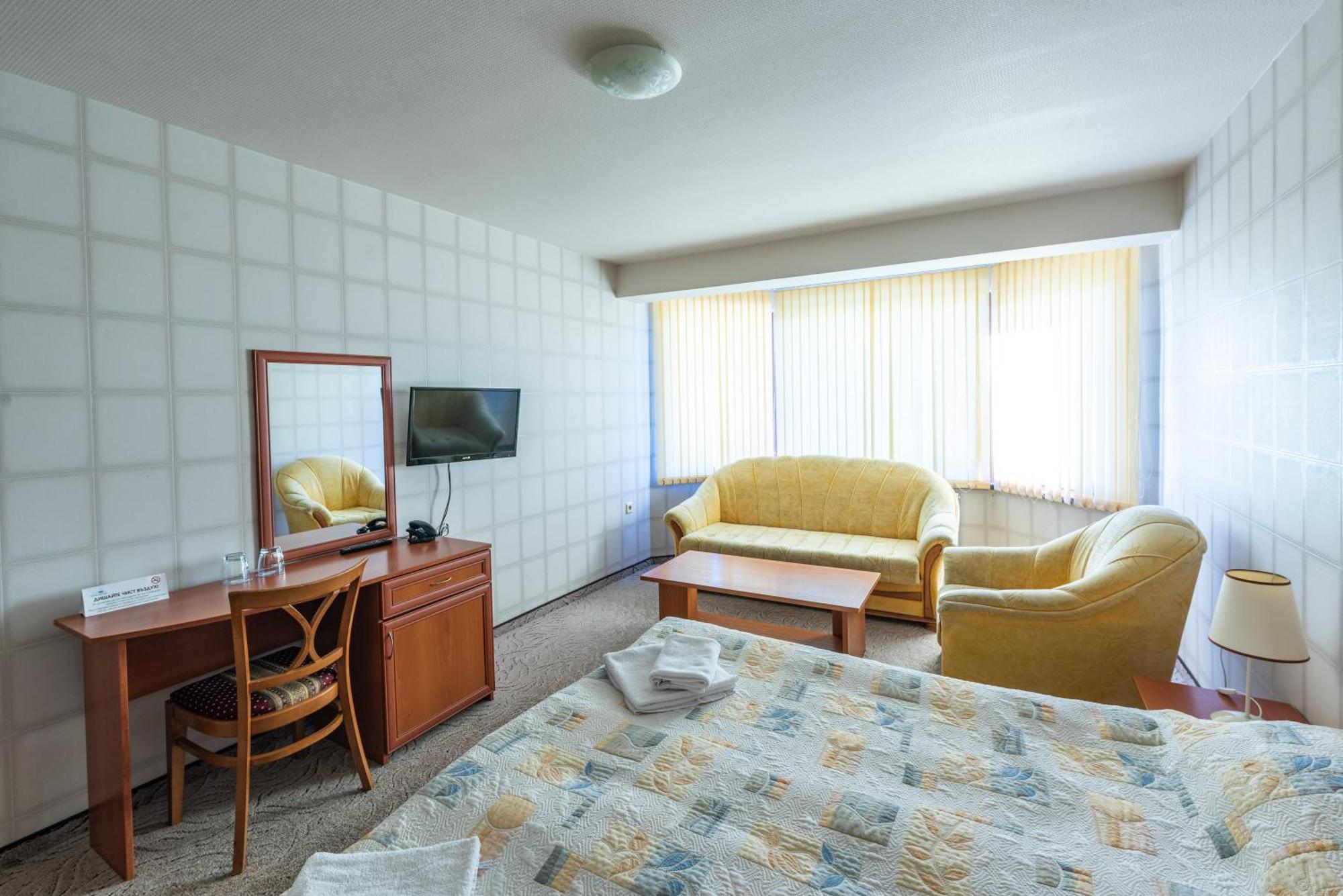 Семеен Хотел Кристал Smolyan Chambre photo