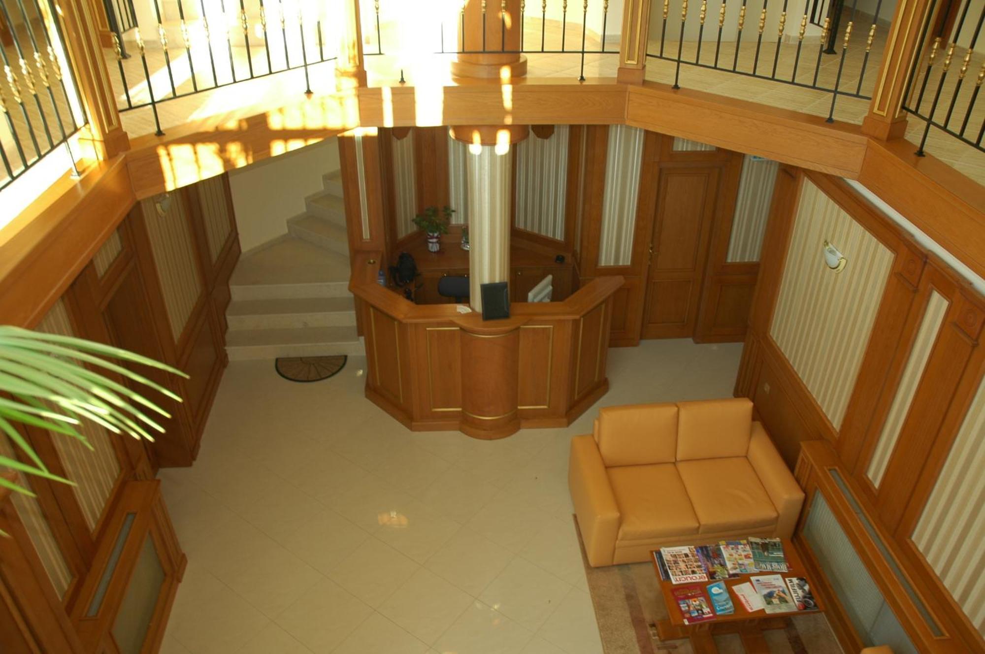 Семеен Хотел Кристал Smolyan Extérieur photo