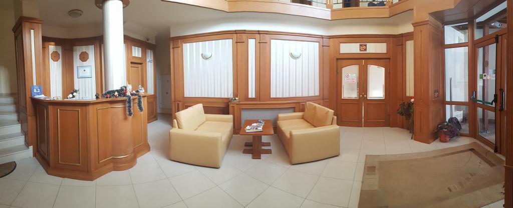 Семеен Хотел Кристал Smolyan Extérieur photo