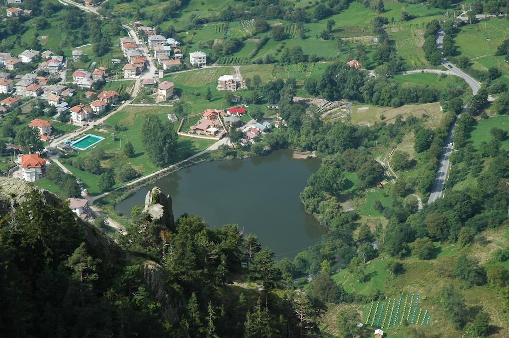 Семеен Хотел Кристал Smolyan Extérieur photo